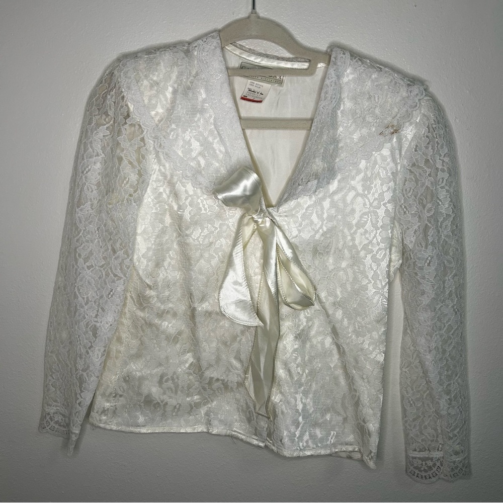 Gunne Sax vintage lace tie front white top